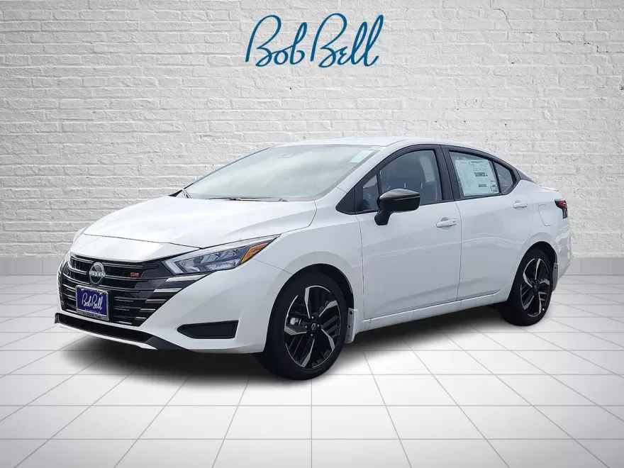 2025 Nissan Versa 1.6 SR photo 1