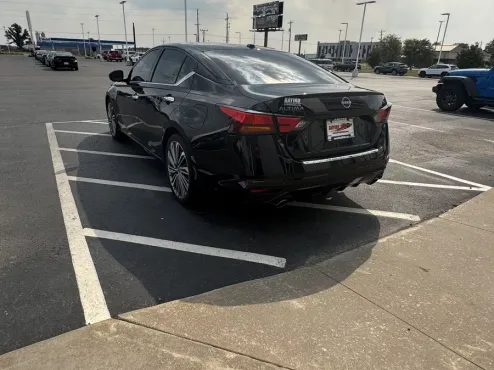 2023 Nissan Altima 2.5 SL photo 4