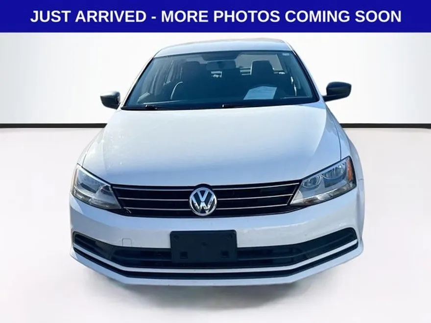 2015 Volkswagen Jetta 2.0 S photo 1