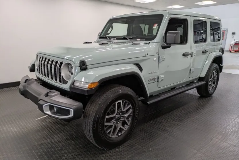 2024 Jeep Wrangler Sahara photo 1
