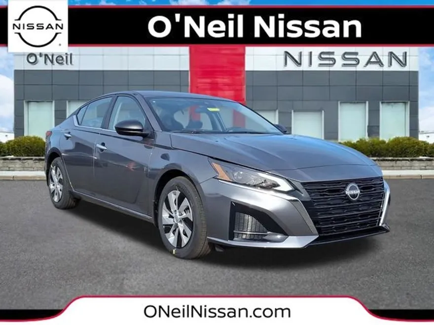 2025 Nissan Altima S photo 1