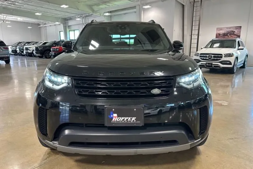 2018 Land Rover Discovery HSE Luxury photo 1