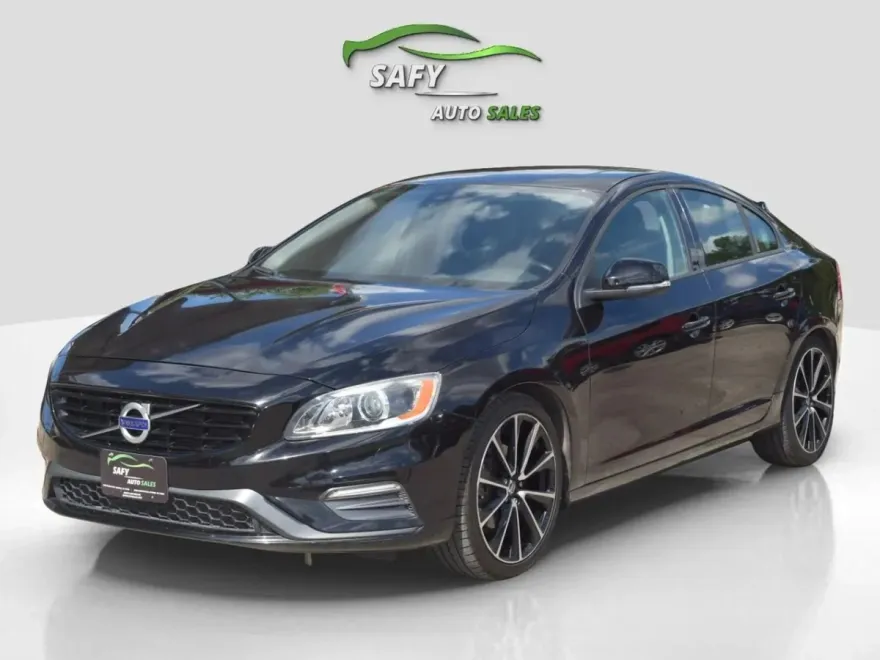 2017 Volvo S60 T5 Dynamic photo 1
