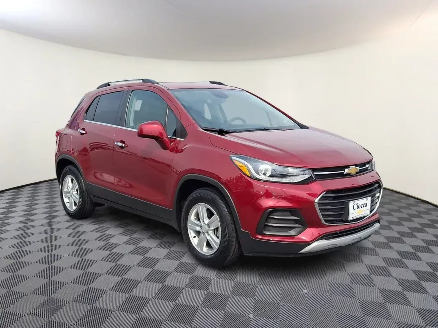 2019 Chevrolet Trax LT photo 1