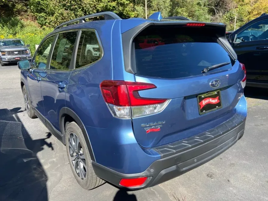 2020 Subaru Forester Limited photo 1