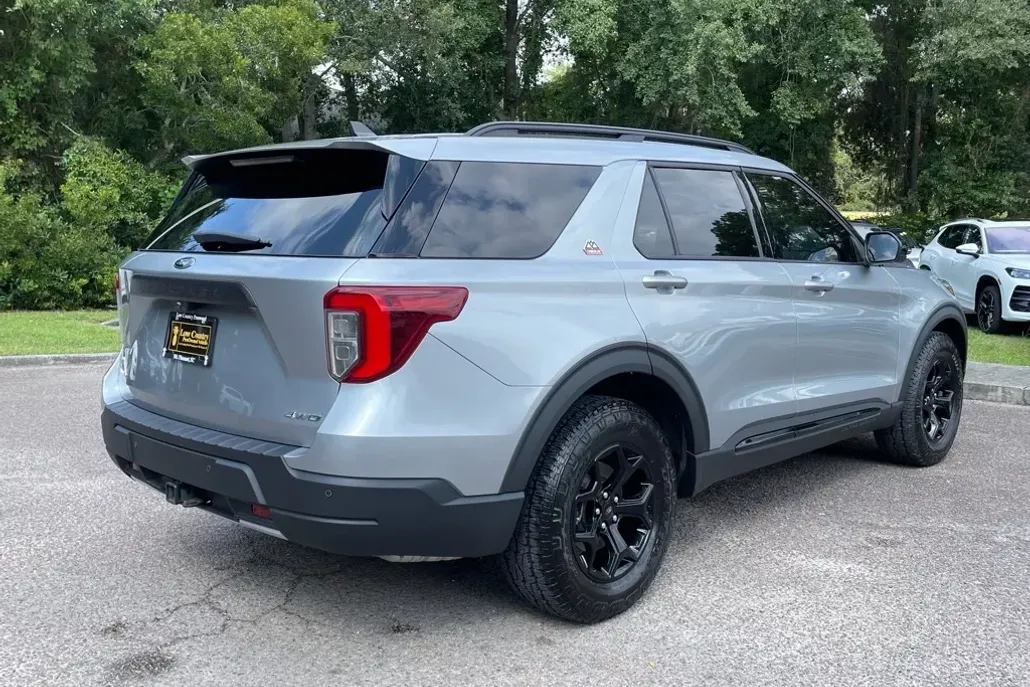 2023 Ford Explorer Timberline photo 1