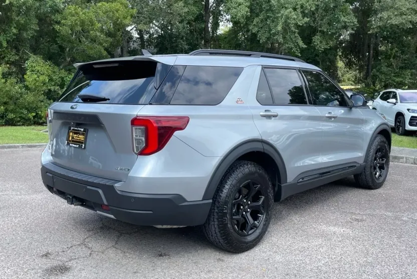 2023 Ford Explorer Timberline photo 1