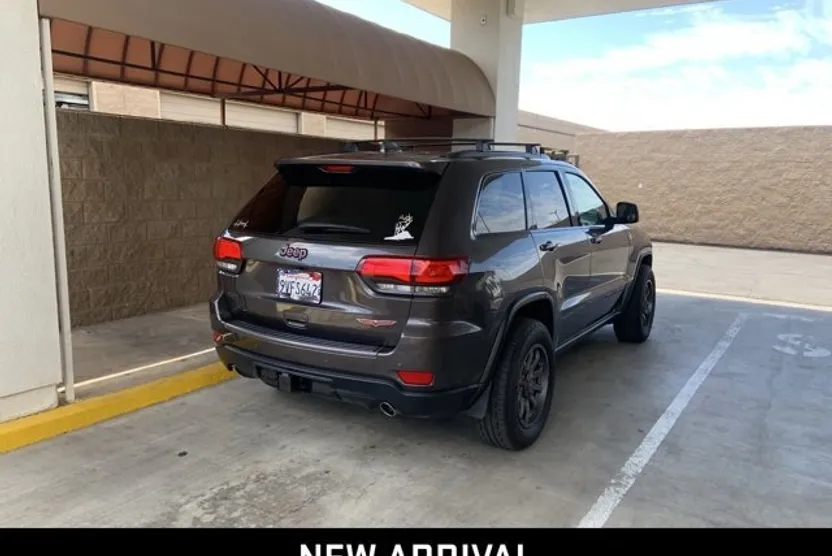 2020 Jeep Grand Cherokee Trailhawk photo 1