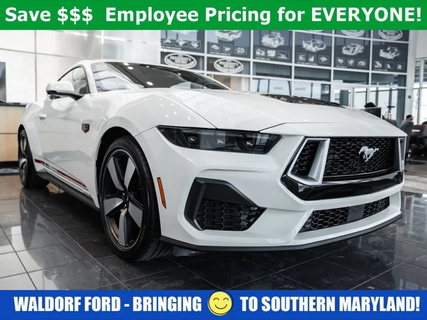 2025 Ford Mustang GT Premium photo 1