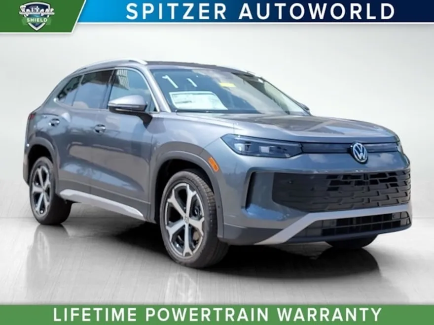 2025 Volkswagen Tiguan SE photo 1