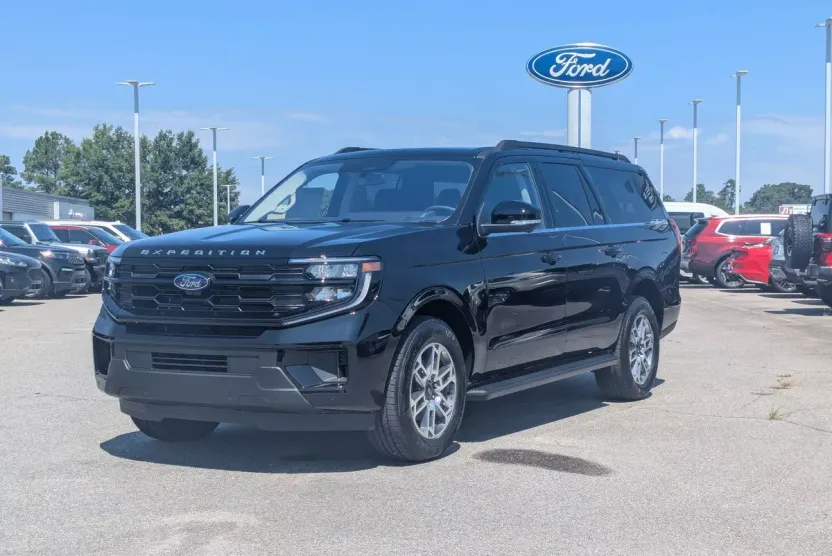 2025 Ford Expedition MAX photo 1