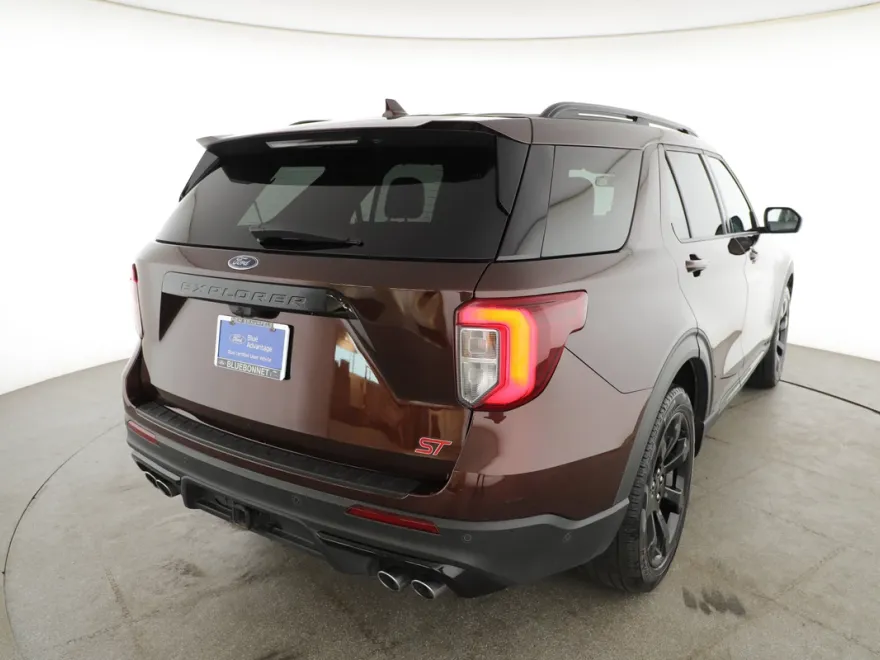 2020 Ford Explorer ST photo 1