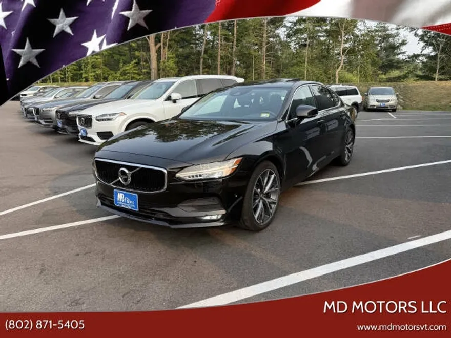 2018 Volvo S90 Momentum photo 1
