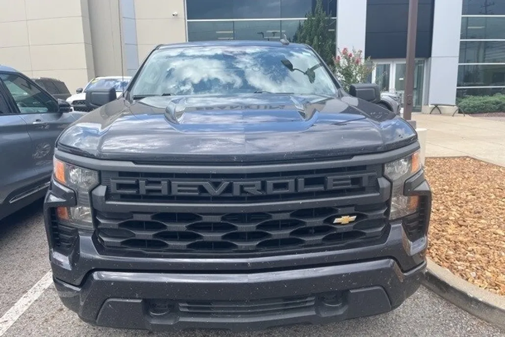 2022 Chevrolet Silverado 1500 Custom photo 1