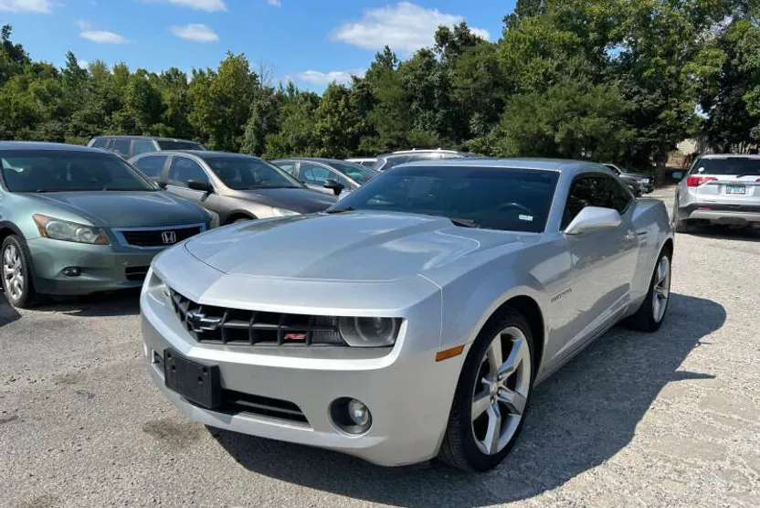 2010 Chevrolet Camaro Coupe 2LT photo 1