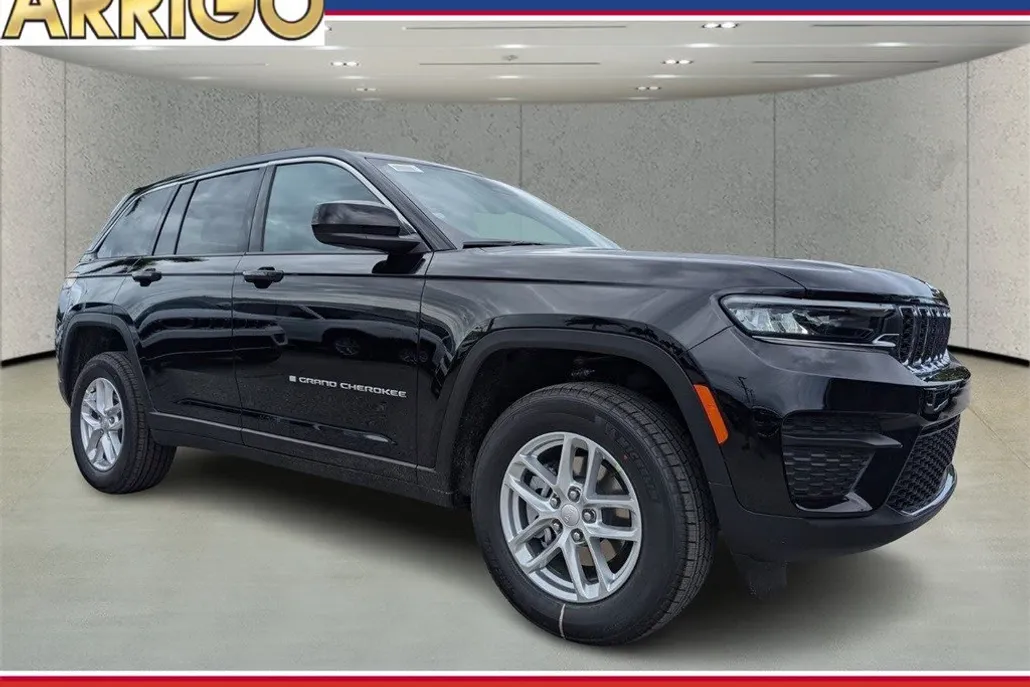 2025 Jeep Grand Cherokee Laredo X photo 1