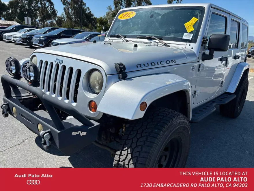 2012 Jeep Wrangler Unlimited Rubicon photo 1