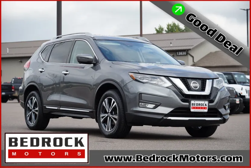 2017 Nissan Rogue SL AWD photo 1