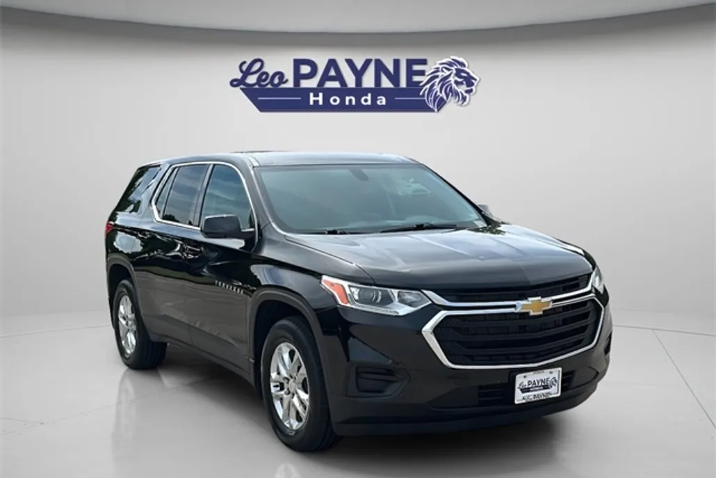 2020 Chevrolet Traverse LS photo 1