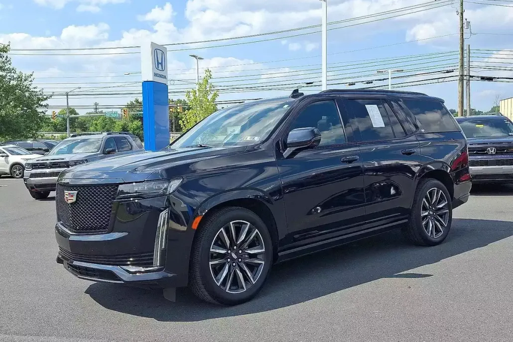2023 Cadillac Escalade Sport Platinum photo 1