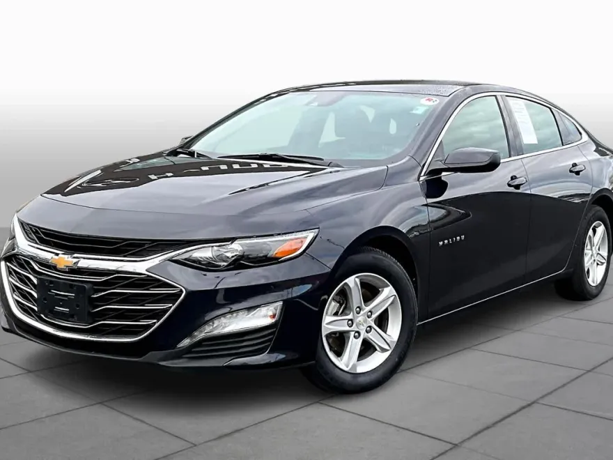2023 Chevrolet Malibu 1LT photo 1