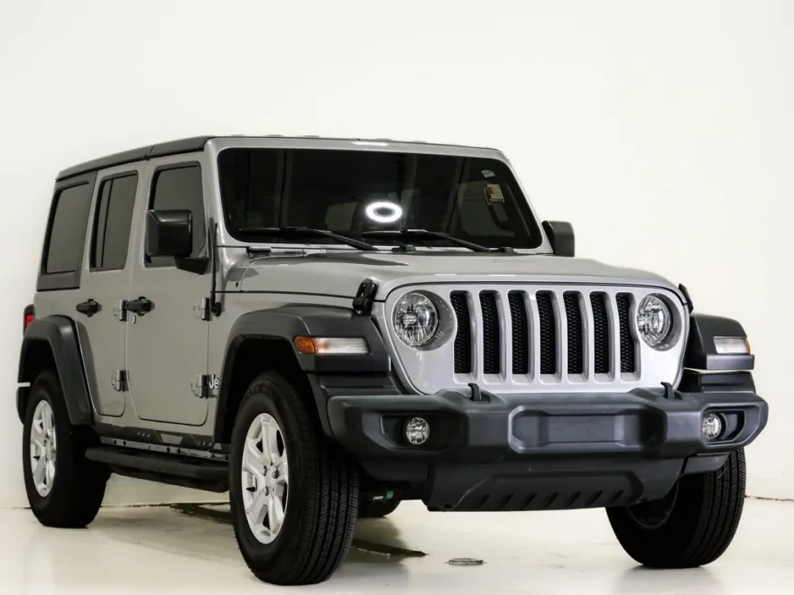 2019 Jeep Wrangler Unlimited Sport photo 1