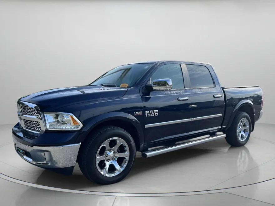 2017 Ram 1500 Laramie photo 1
