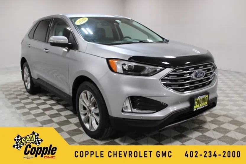 2024 Ford Edge Titanium photo 1