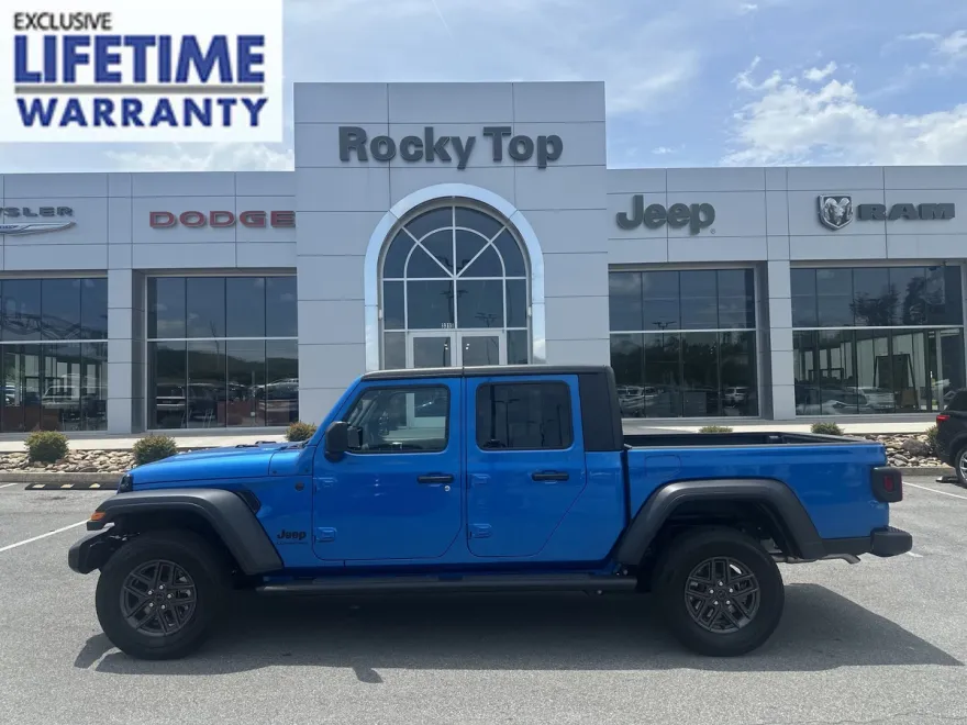 2025 Jeep Gladiator Sport S photo 1
