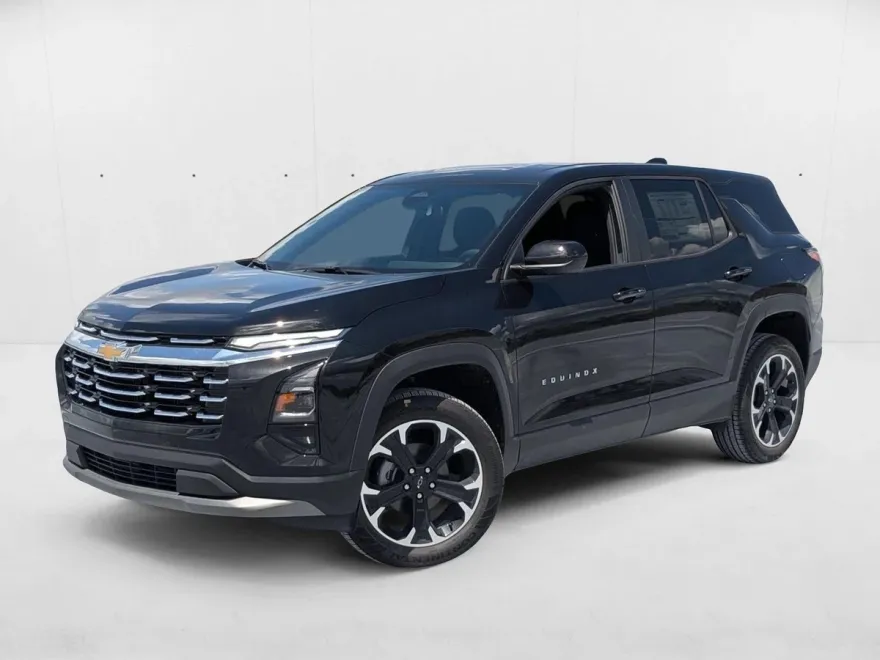 2026 Chevrolet Equinox LT photo 1