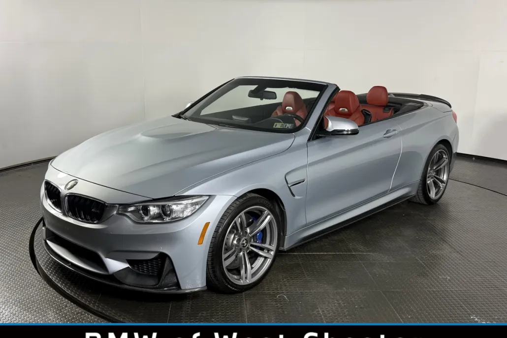 2015 Bmw M4 Convertible photo 1