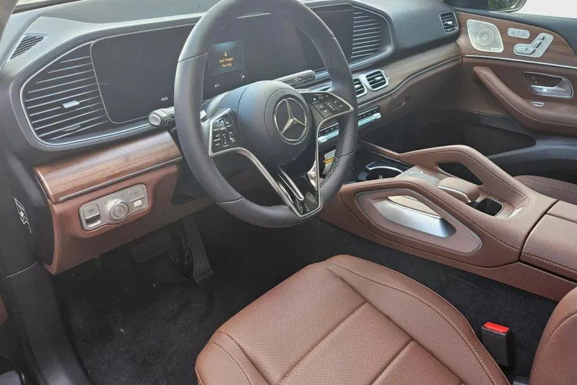 2025 Mercedes Benz GLE 350 4MATIC photo 1