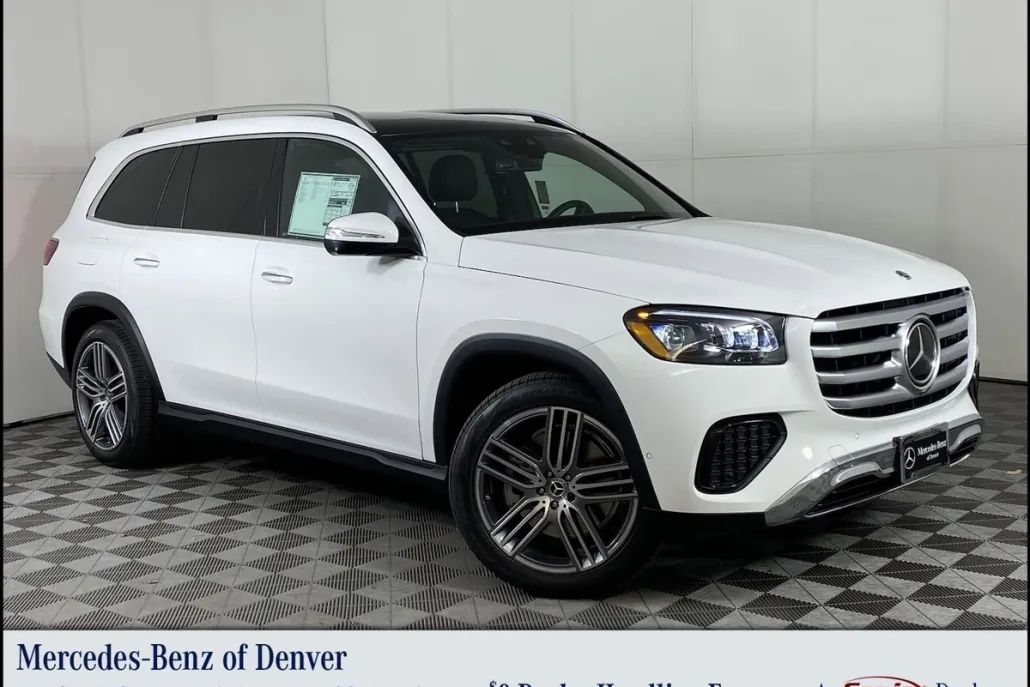 2025 Mercedes Benz GLS 450 4MATIC photo 1
