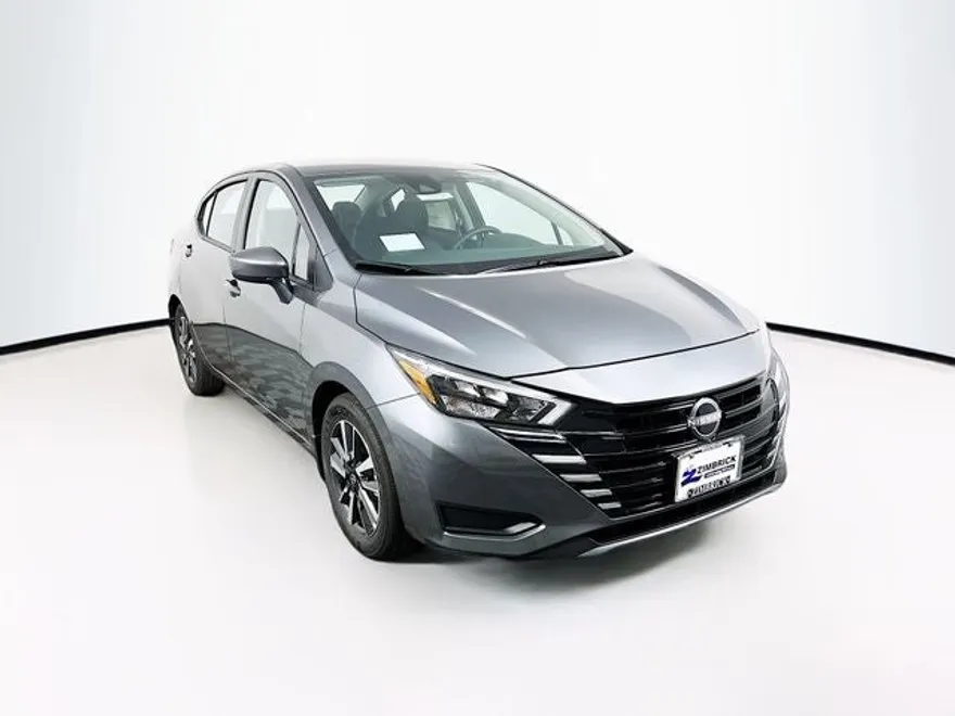 2025 Nissan Versa 1.6 SV photo 1