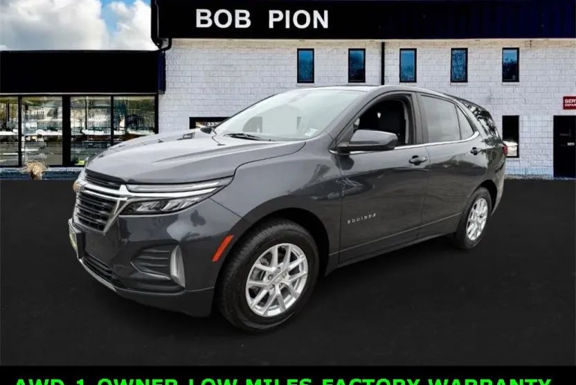 2022 Chevrolet Equinox LT photo 1