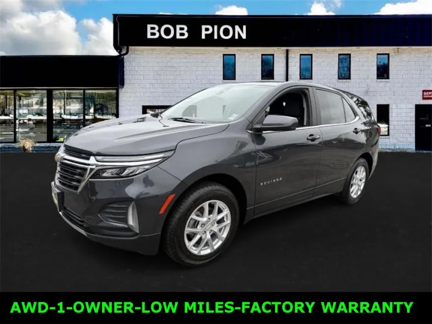 2022 Chevrolet Equinox LT photo 1