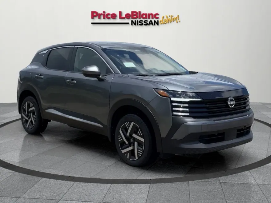 2025 Nissan Kicks SV photo 1