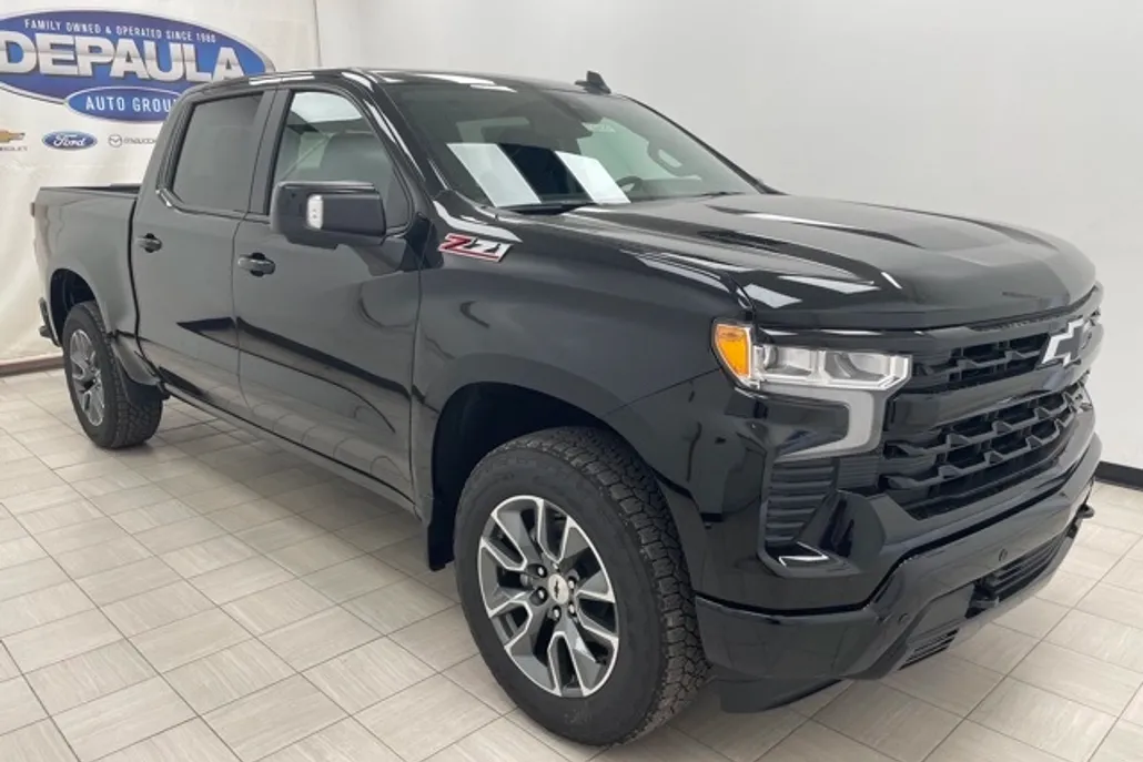 2025 Chevrolet Silverado 1500 RST photo 1