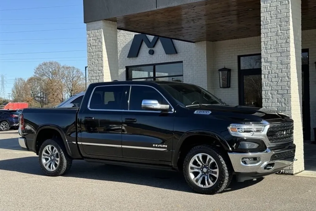 2023 Ram 1500 Limited photo 1
