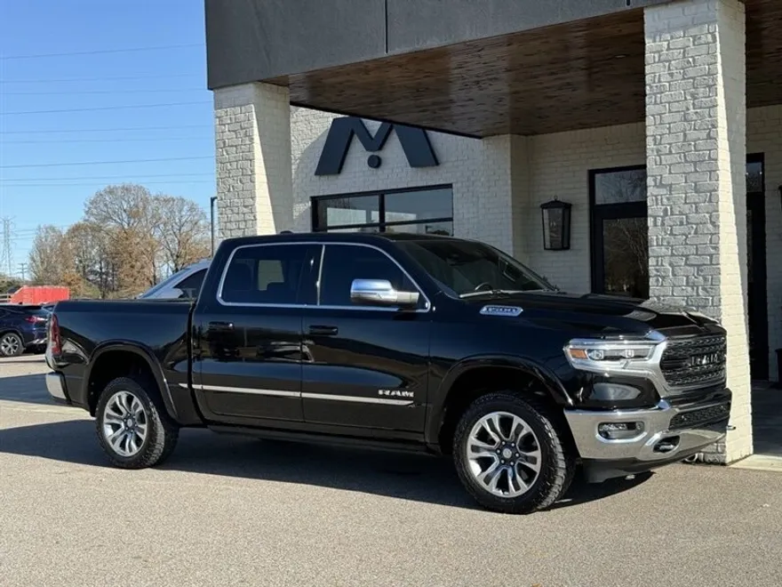 2023 Ram 1500 Limited photo 1