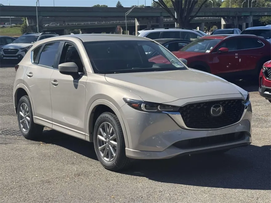 2025 Mazda CX-5 2.5 S Preferred photo 1