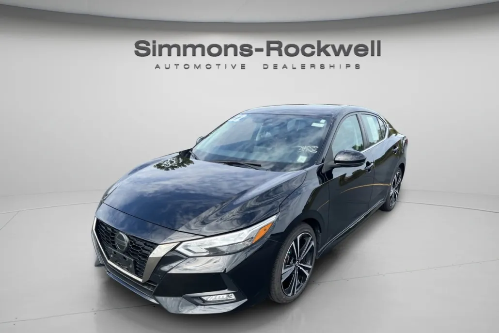 2022 Nissan Sentra SR photo 1