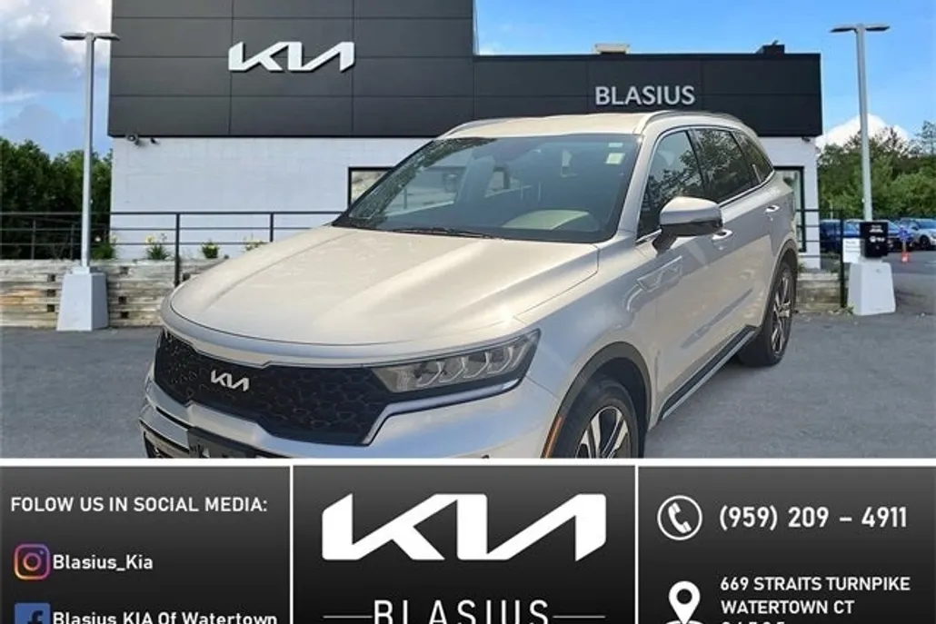 2023 Kia Sorento Hybrid EX photo 1