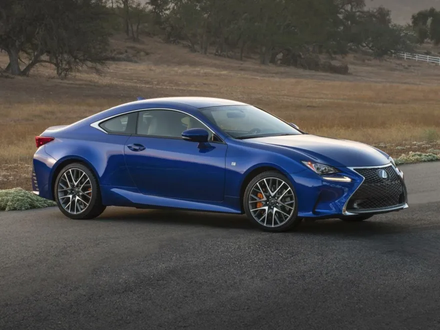 2016 Lexus RC 200t photo 1