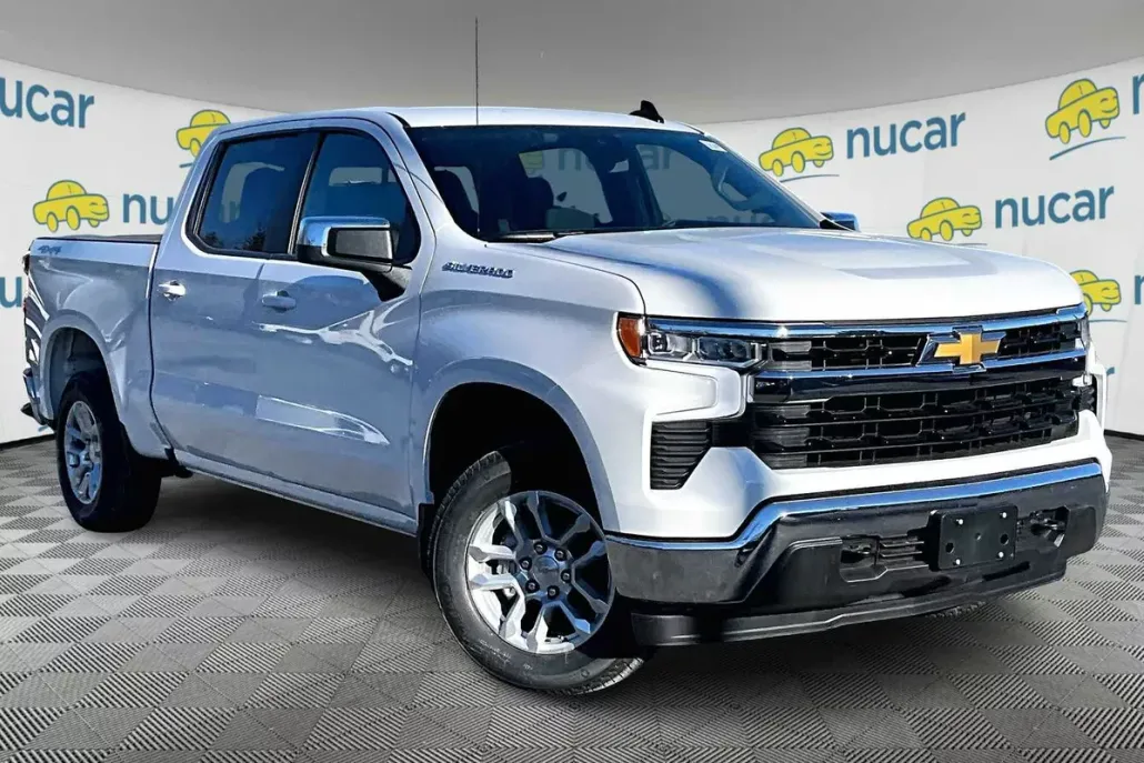 2025 Chevrolet Silverado 1500 LT photo 1