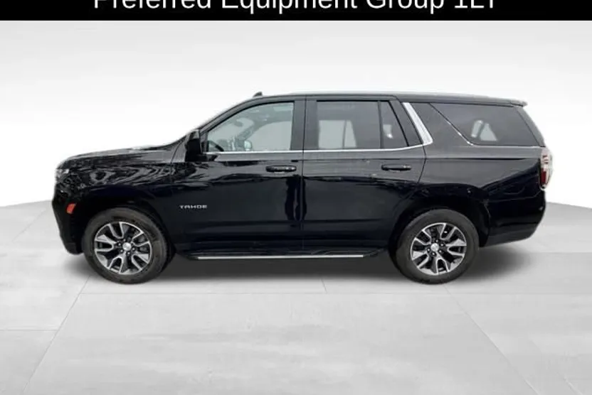 2021 Chevrolet Tahoe LT photo 1
