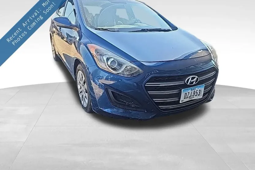 2016 Hyundai Elantra GT Base photo 1
