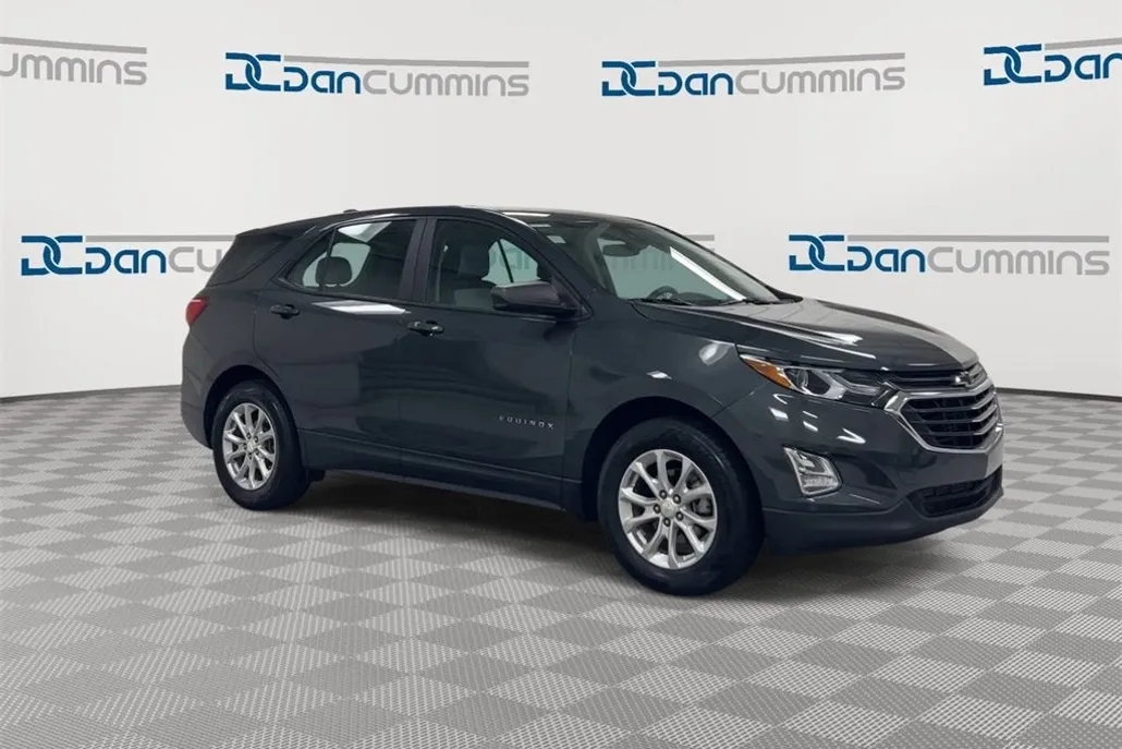 2021 Chevrolet Equinox LS photo 1