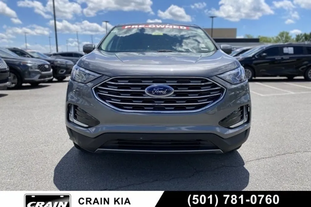 2022 Ford Edge SEL photo 1