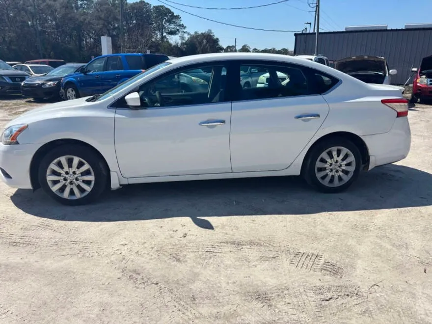 2015 Nissan Sentra S photo 1